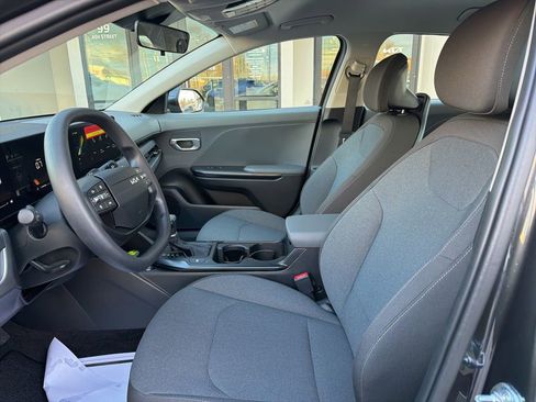 New 2025 Kia K4 FWD image 30