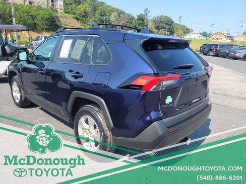 Used 2021 Toyota RAV4 XLE w/ Convenience Package AWD/4WD image 18