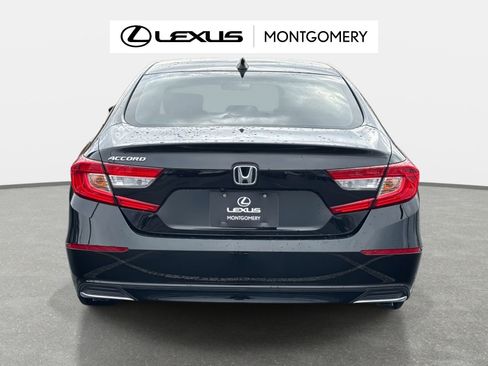 Used 2018 Honda Accord EX image 5