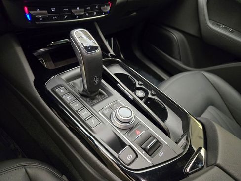 Certified 2021 Maserati Levante S image 38