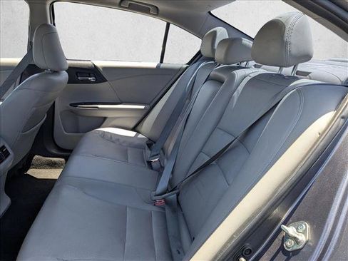 Used 2017 Honda Accord Touring image 15