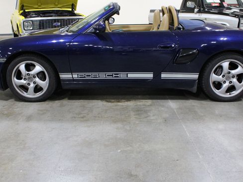 Used 2003 Porsche Boxster RWD image 31