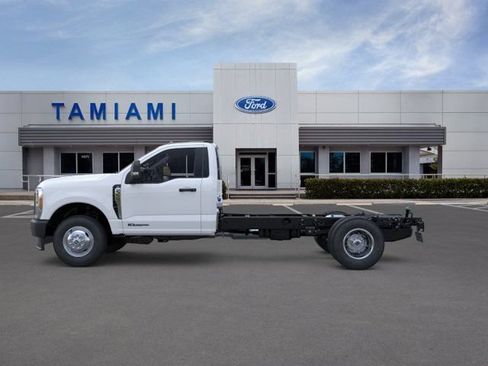 New 2026 Ford F350 XL AWD/4WD image 3