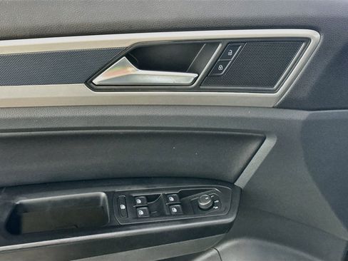 Used 2021 Volkswagen Atlas SE w/ Panoramic Sunroof Package AWD/4WD image 19