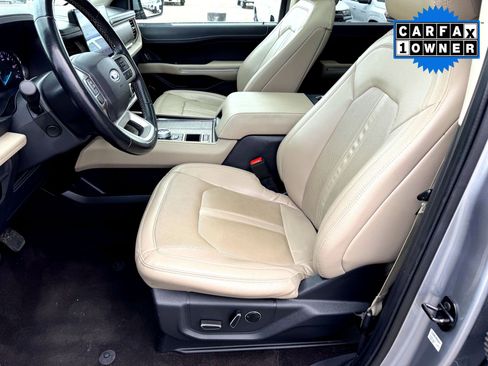 Used 2023 Ford Expedition Limited image 12