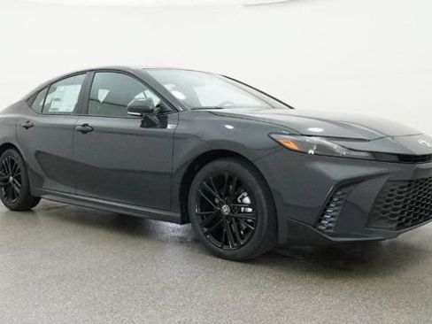New 2026 Toyota Camry Hybrid FWD image 56