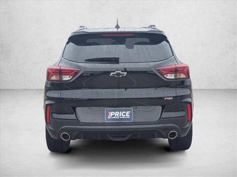 Used 2023 Chevrolet TrailBlazer RS w/ Sun and Liftgate Package FWD image 7