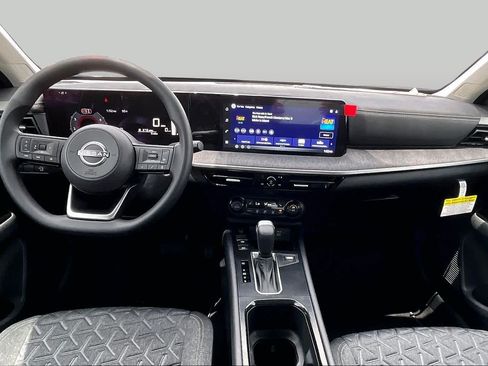New 2026 Nissan Kicks SV w/ SV Premium Package FWD image 5