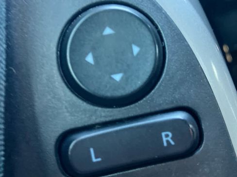 Used 2023 Mitsubishi Eclipse Cross LE image 12