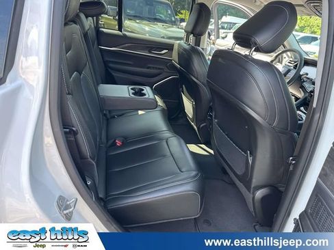 Used 2023 Jeep Grand Cherokee 4WD 4xe image 23
