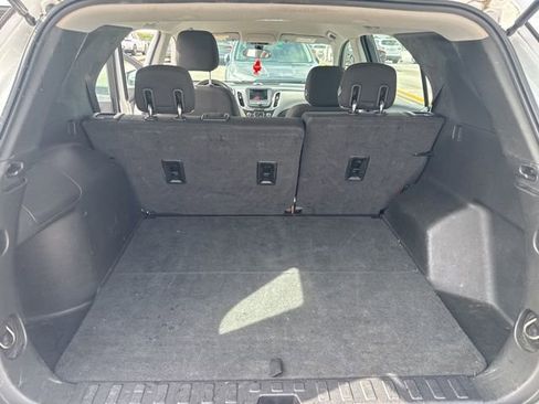 Used 2019 Chevrolet Equinox LS image 11