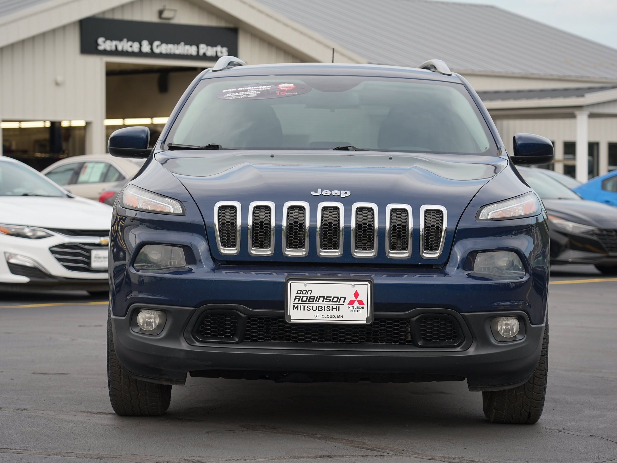 Used 2018 Jeep Cherokee Latitude w/ Safety Group AWD/4WD image 9