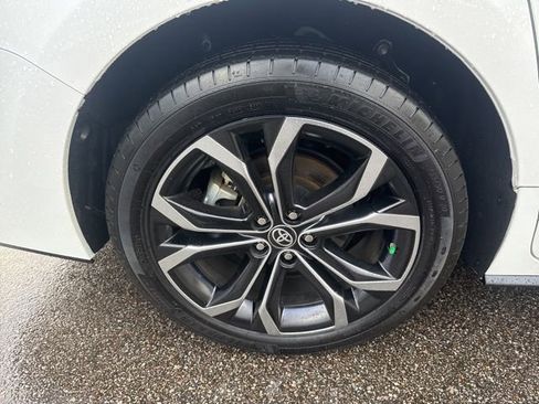 Used 2025 Toyota Sienna Platinum image 14