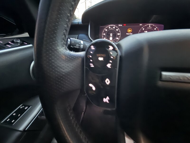 Used 2020 Land Rover Range Rover Sport SE AWD/4WD image 22