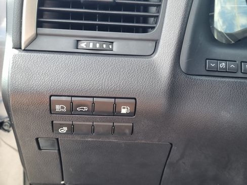 Used 2019 Lexus RX 450h AWD w/ Navigation Package image 28