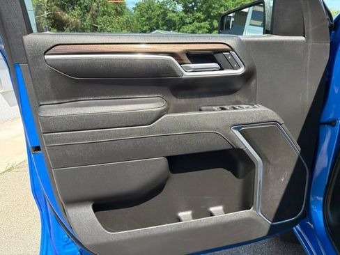 Certified 2025 Chevrolet Silverado 1500 LT AWD/4WD image 19