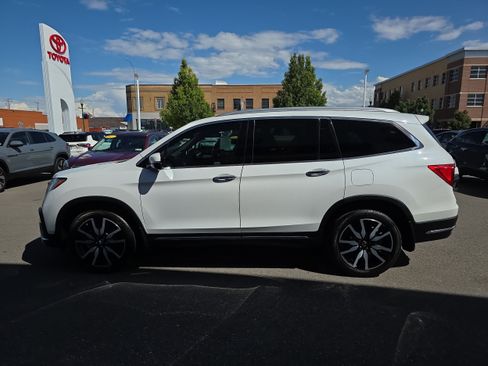 Used 2022 Honda Pilot Touring image 7