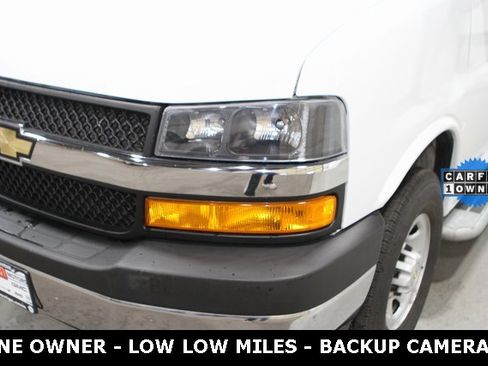 Used 2023 Chevrolet Express 2500 w/ Driver Convenience Package image 9
