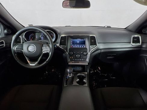 Used 2021 Jeep Grand Cherokee Laredo AWD/4WD image 23