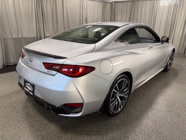 Used 2018 INFINITI Q60 3.0t Luxe w/ Sensory Package 3.0T Luxe AWD/4WD image 4