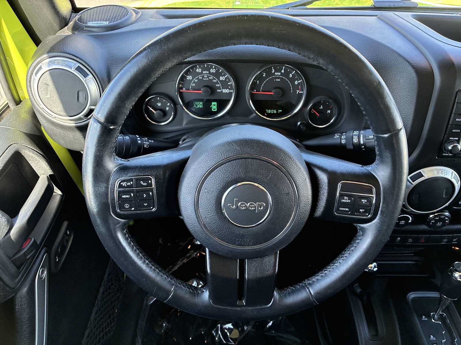 Used 2016 Jeep Wrangler Unlimited Sahara w/ Connectivity Group AWD/4WD image 11