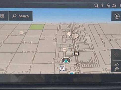 Certified 2025 Audi Q5 2.0T Premium Plus image 12