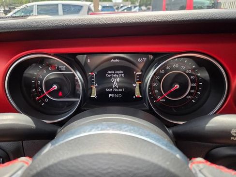 Used 2021 Jeep Wrangler Unlimited Rubicon AWD/4WD image 31