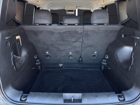 Used 2018 Jeep Renegade Latitude w/ Cold Weather Group image 21