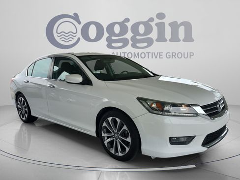 Used 2015 Honda Accord Sport image 7