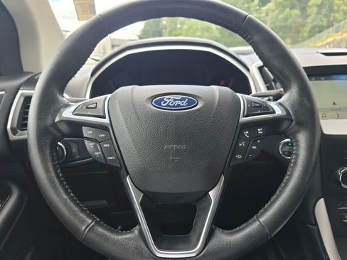 Used 2018 Ford Edge SEL w/ Canadian Touring Package AWD/4WD image 11
