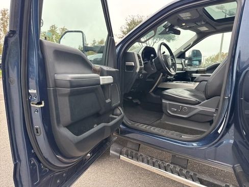 Certified 2017 Ford F350 Lariat w/ Lariat Ultimate Package image 13
