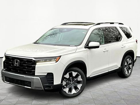New 2026 Honda Pilot Touring image 1