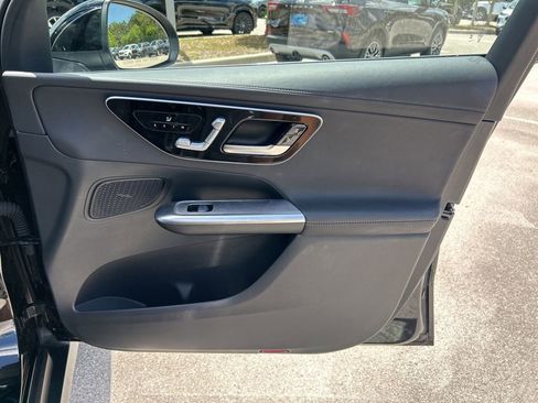 Used 2024 Mercedes-Benz GLC 300 4MATIC image 33