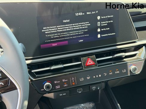 New 2026 Kia Niro EX FWD image 15