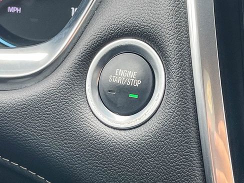 Used 2022 Chevrolet Traverse LT w/ LPO, Floor Liner Package image 29