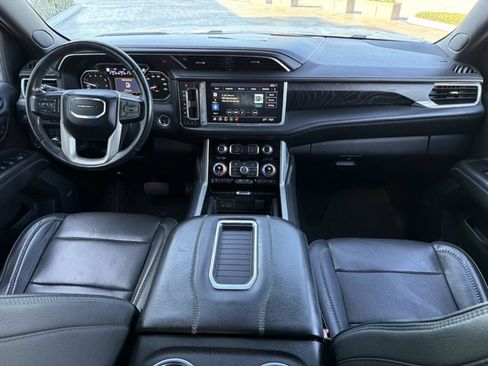 Used 2021 GMC Yukon Denali w/ Denali Ultimate Package AWD/4WD image 27