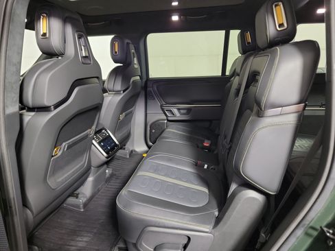 Used 2024 Rivian R1S Adventure AWD/4WD image 21