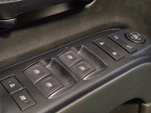 Used 2018 Chevrolet Silverado 1500 LT image 27