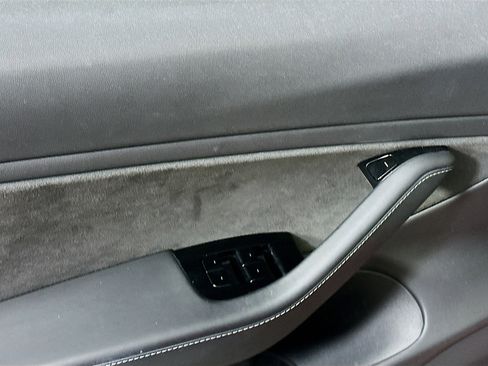 Used 2018 Tesla Model 3 Mid Range image 15