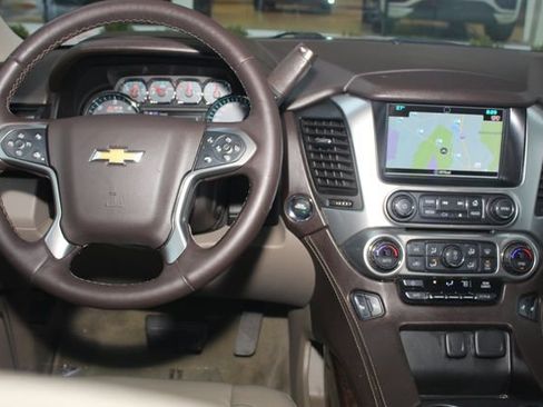 Used 2016 Chevrolet Tahoe LT image 4