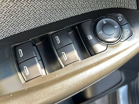 Used 2022 Chevrolet TrailBlazer LT w/ Convenience Package FWD image 19