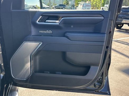 Certified 2025 Chevrolet Silverado 1500 High Country w/ Technology Package image 15