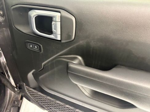 Used 2021 Jeep Wrangler Unlimited Sport AWD/4WD image 13