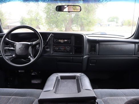 Used 2002 Chevrolet Silverado 2500 LS AWD/4WD image 16