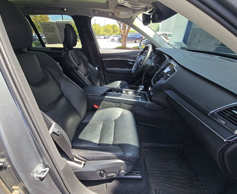 Used 2020 Volvo XC90 T6 Momentum w/ Protection Package Premier AWD/4WD image 7