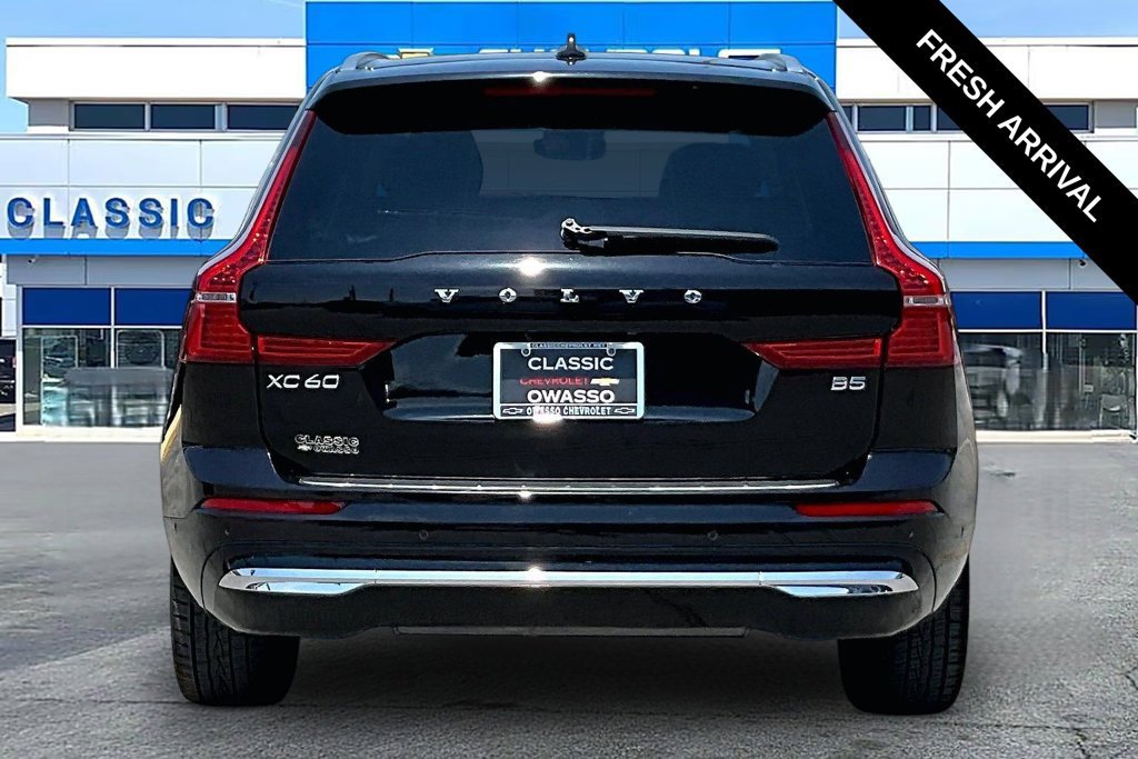 Used 2023 Volvo XC60 B5 Plus w/ Protection Package Premier FWD image 4