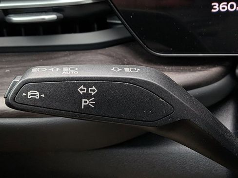 Used 2025 Audi Q5 Premium w/ Convenience Package image 10