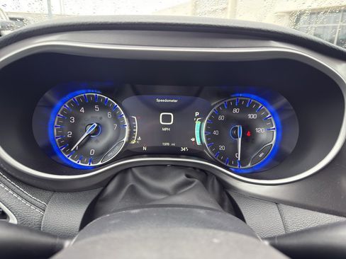 New 2026 Chrysler Pacifica Select image 16