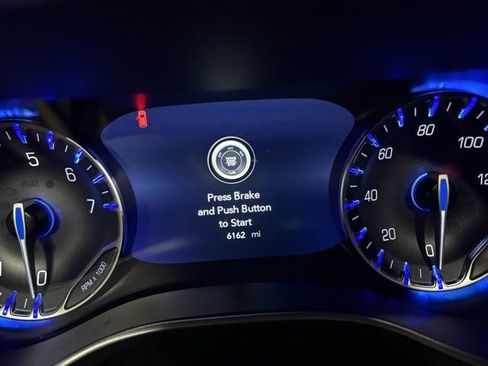 Used 2025 Chrysler Pacifica Select image 11