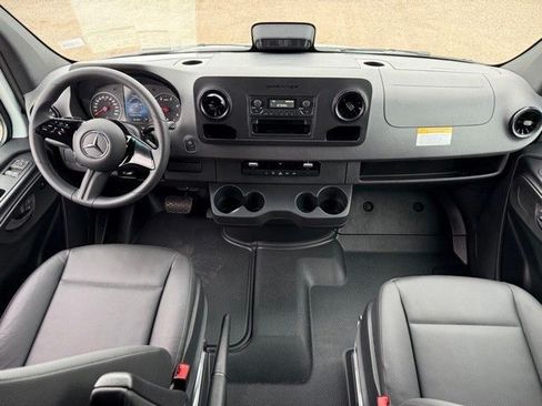 New 2025 Mercedes-Benz Sprinter 2500 image 19